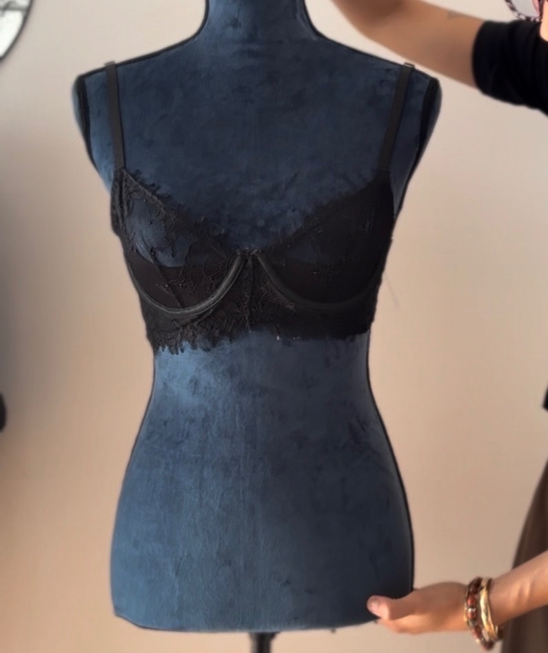 Avant : Personnalisation Top (chemise, T-shirt, polo, débardeur...) – par NOEMIE FAUCONNIER à Oullins-Pierre-Benite