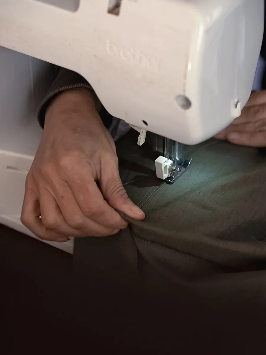 Après réparation 2 — Retouche Pantalon Sœur