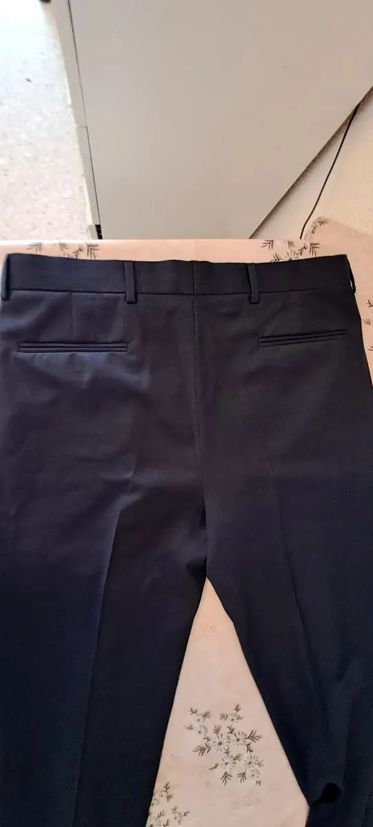 Après réparation 2 — Retouche Pantalon Celio
