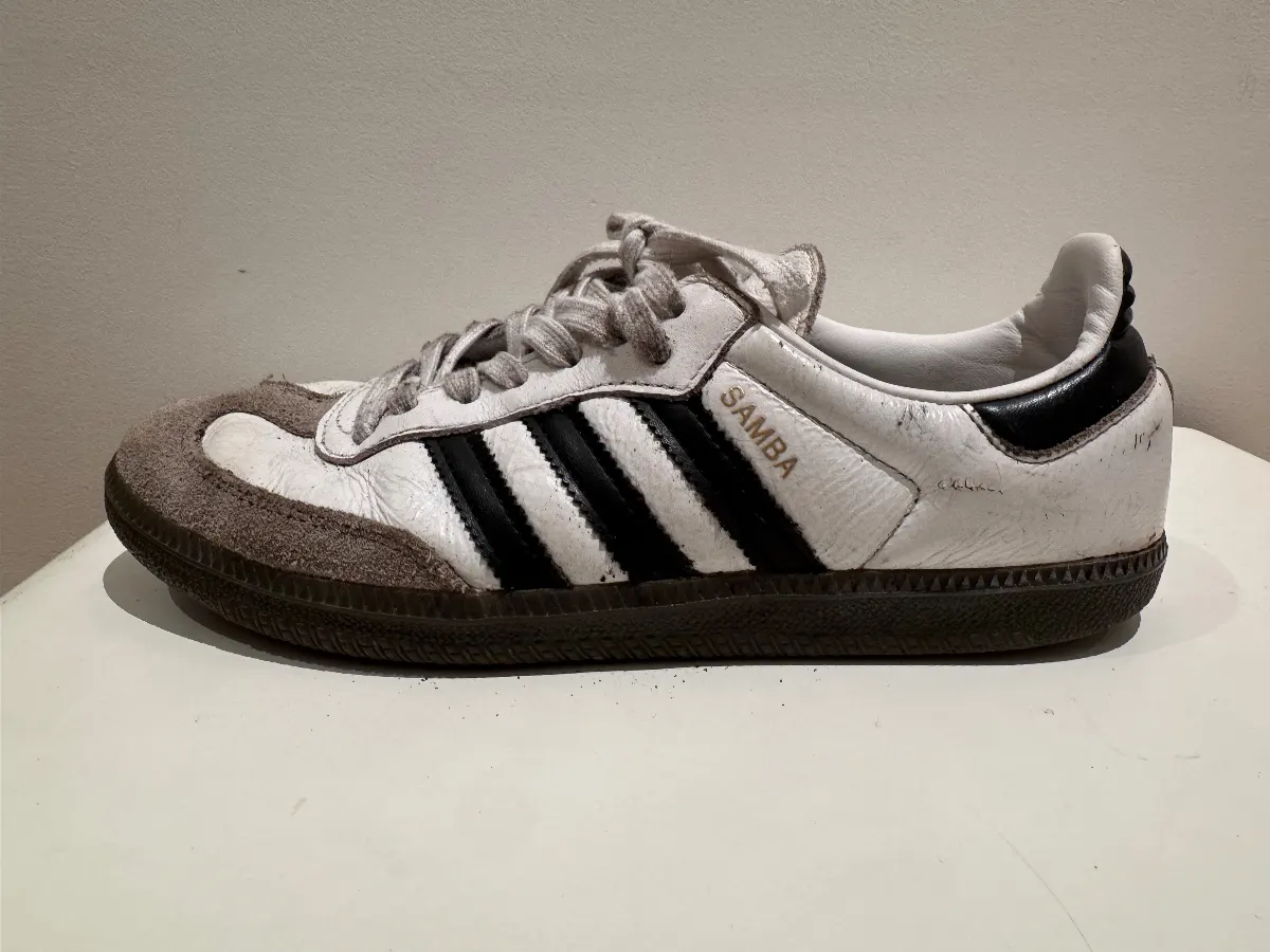 Avant réparation 1 — Entretien Sneakers / Baskets Adidas