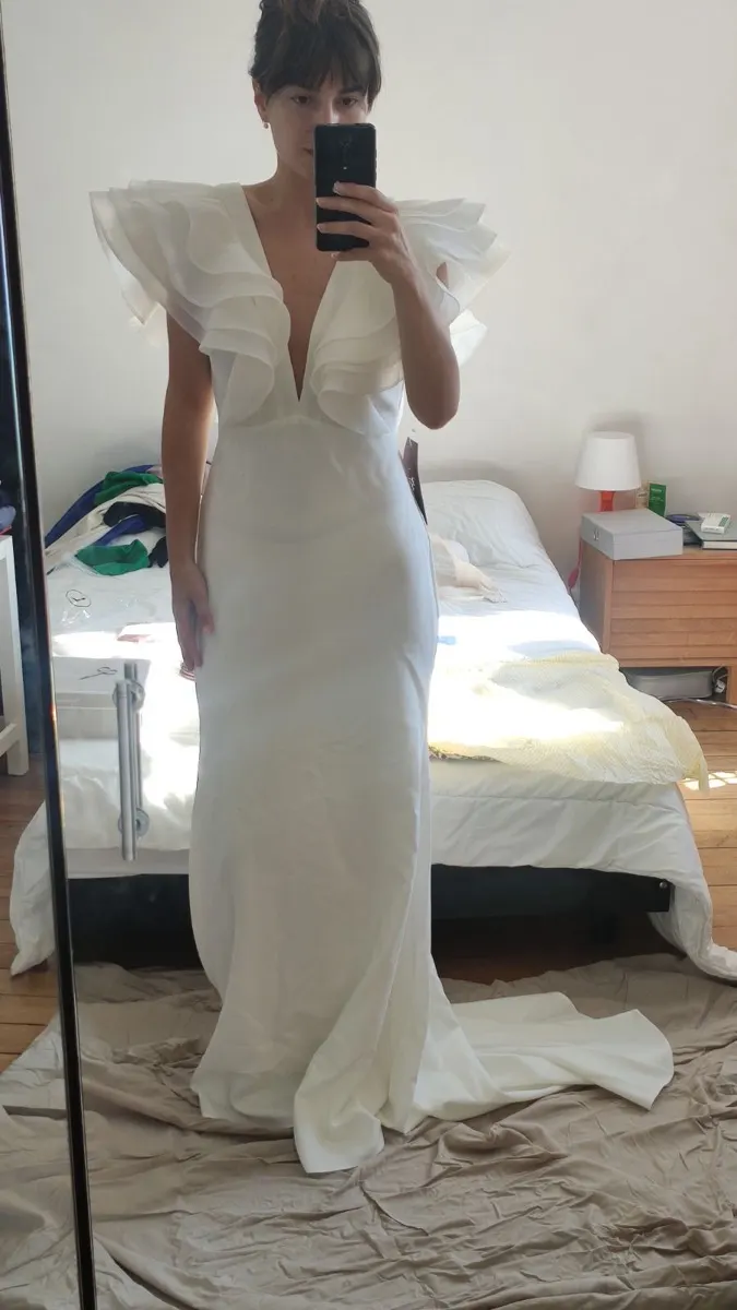 Avant réparation 1 — Retouche Robe de mariée