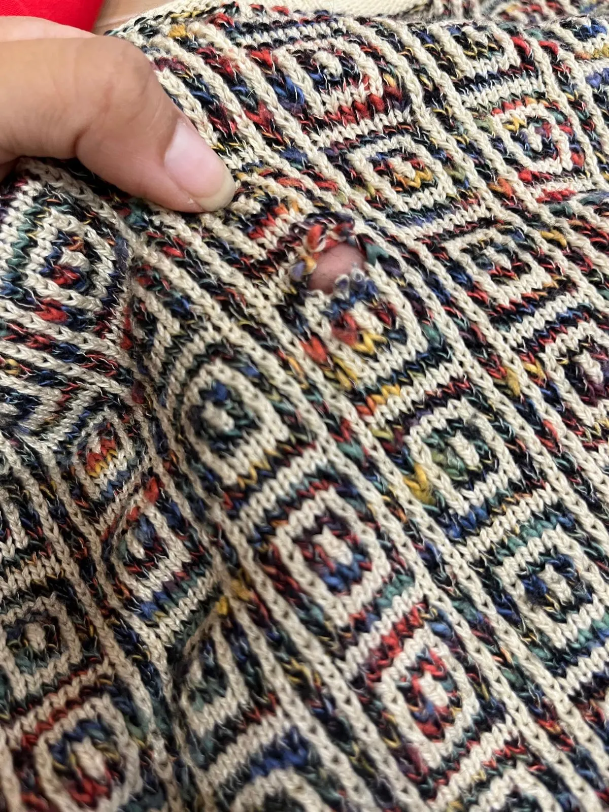 Avant réparation 1 — Réparation Pull/Gilet/Cardigan