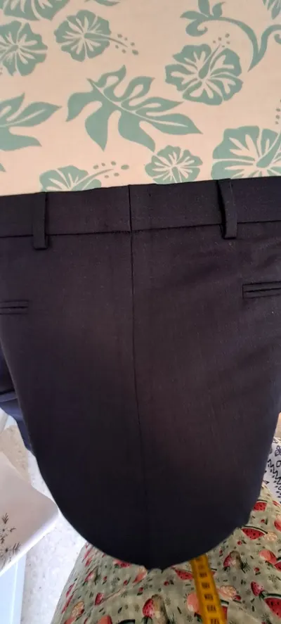 Après réparation 1 — Retouche Pantalon Celio