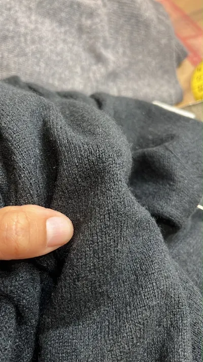 Après réparation 1 — Réparation Pull/Gilet/Cardigan