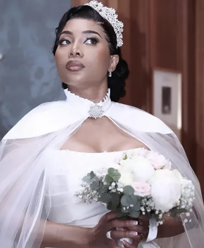 Après réparation 3 — Création sur-mesure Robe de mariée