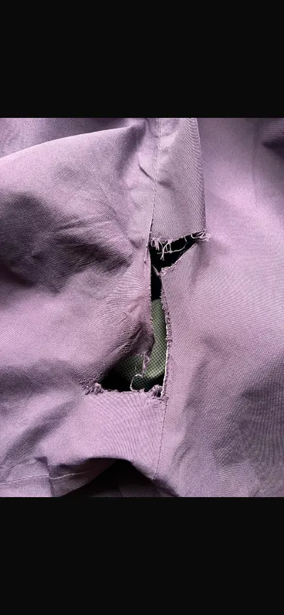 Avant réparation 1 — Réparation Manteau/Veste Decathlon
