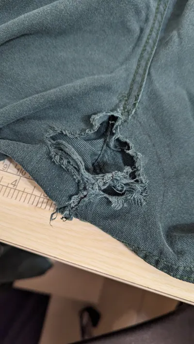 Avant réparation 1 — Réparation Jeans