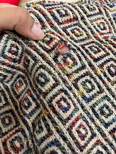 Avant réparation 1 — Réparation Pull/Gilet/Cardigan