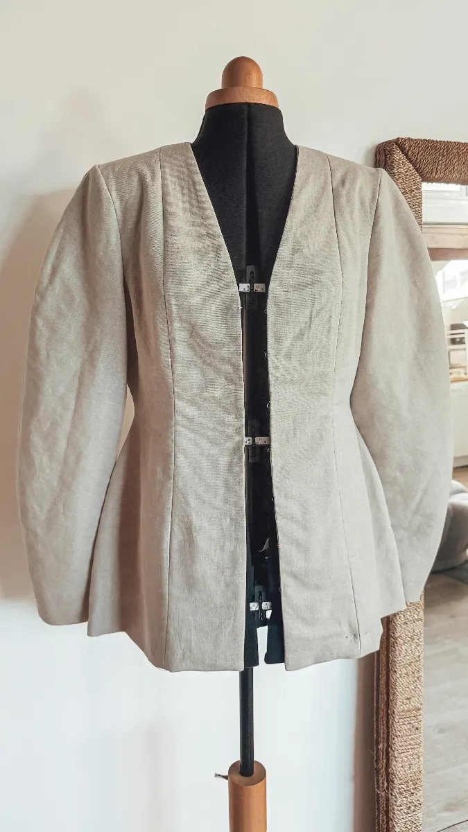 Après : Création sur-mesure Manteau/Veste – par Mona Taschini à Lyon