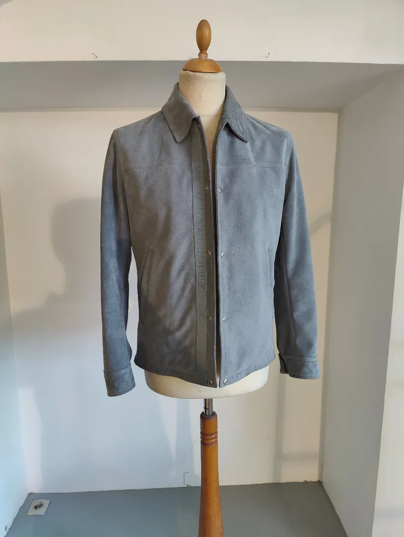 Après : Retouche Manteau/Veste Dior – par Coquard cuir et fourrure à Lyon