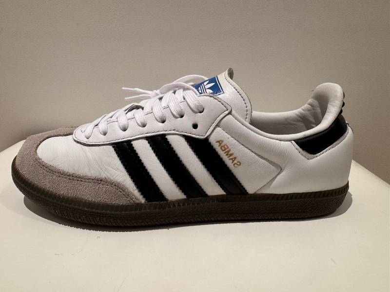 Après : Entretien Sneakers / Baskets Adidas – par Maison Sneakers à Levallois Perret