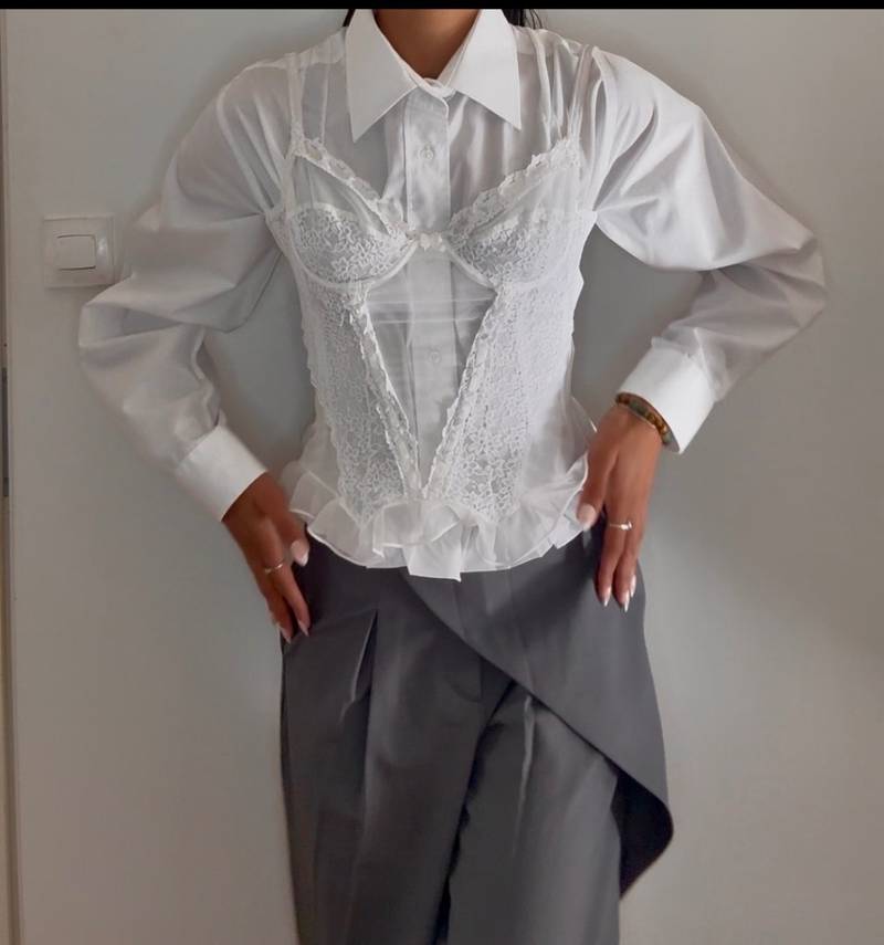 Après : Personnalisation Top (chemise, T-shirt, polo, débardeur...) – par NOEMIE FAUCONNIER à Oullins-Pierre-Benite