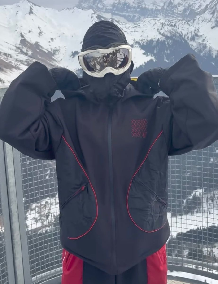 Après : Création sur-mesure Manteau/Veste – par AFONSTINELLI à Coulommiers