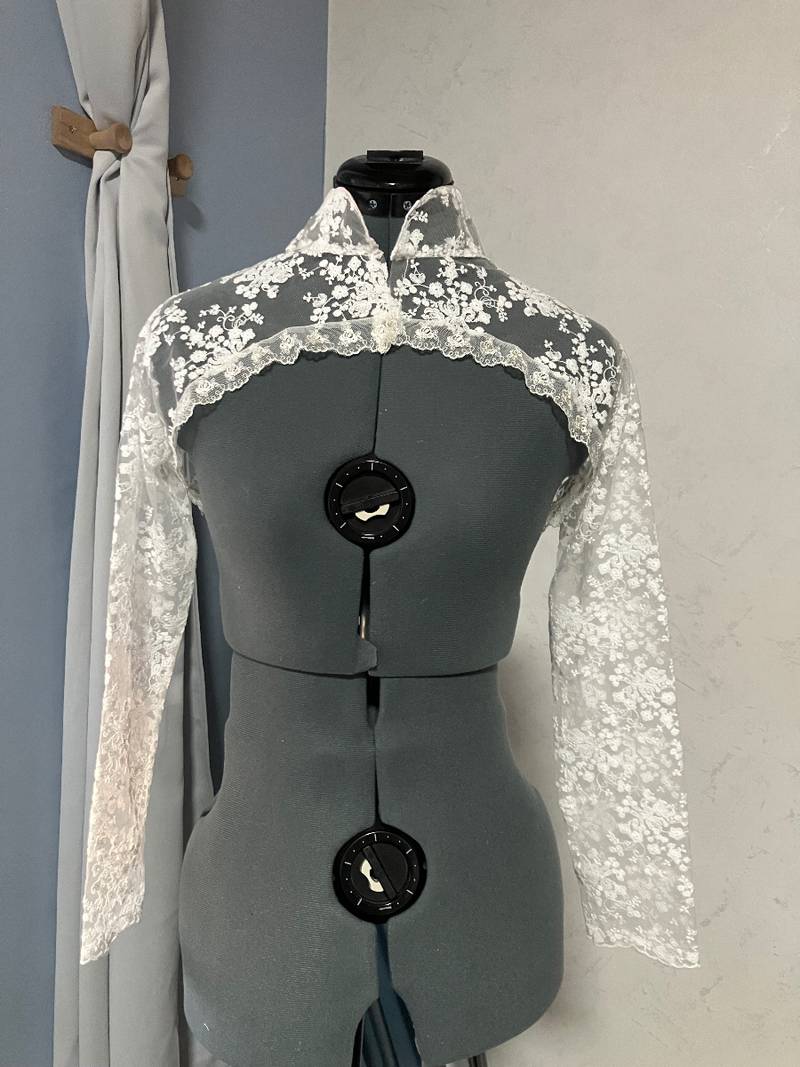 Après : Création sur-mesure Robe de mariée – par Fil et prestige Couturière Modéliste Retouches ( sur RDV) à Meyzieu