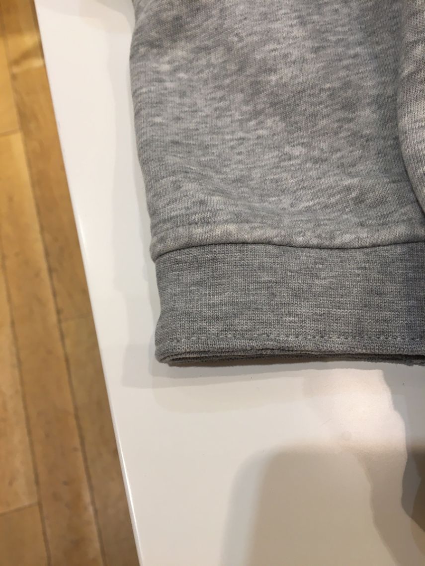 Top (chemise, T-shirt, polo, débardeur...) – à Paris