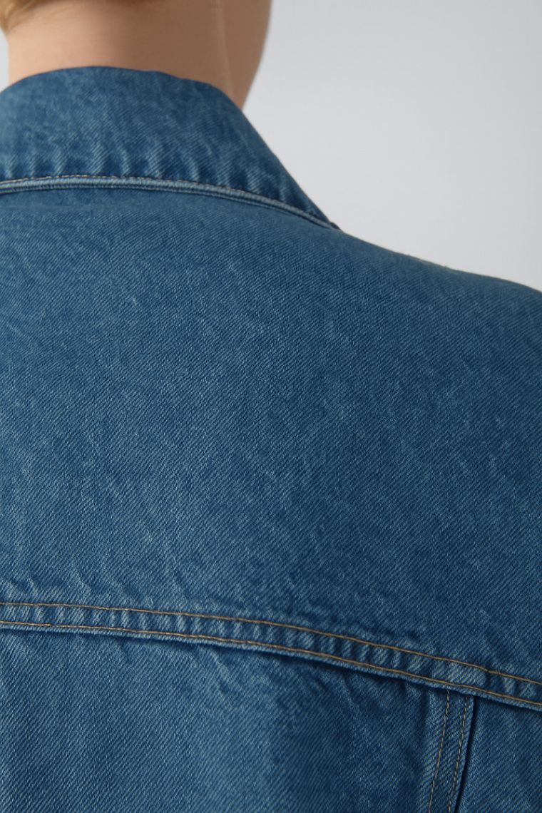 Avant : Personnalisation Jeans Miu Miu – par L'atelier du jean à Paris