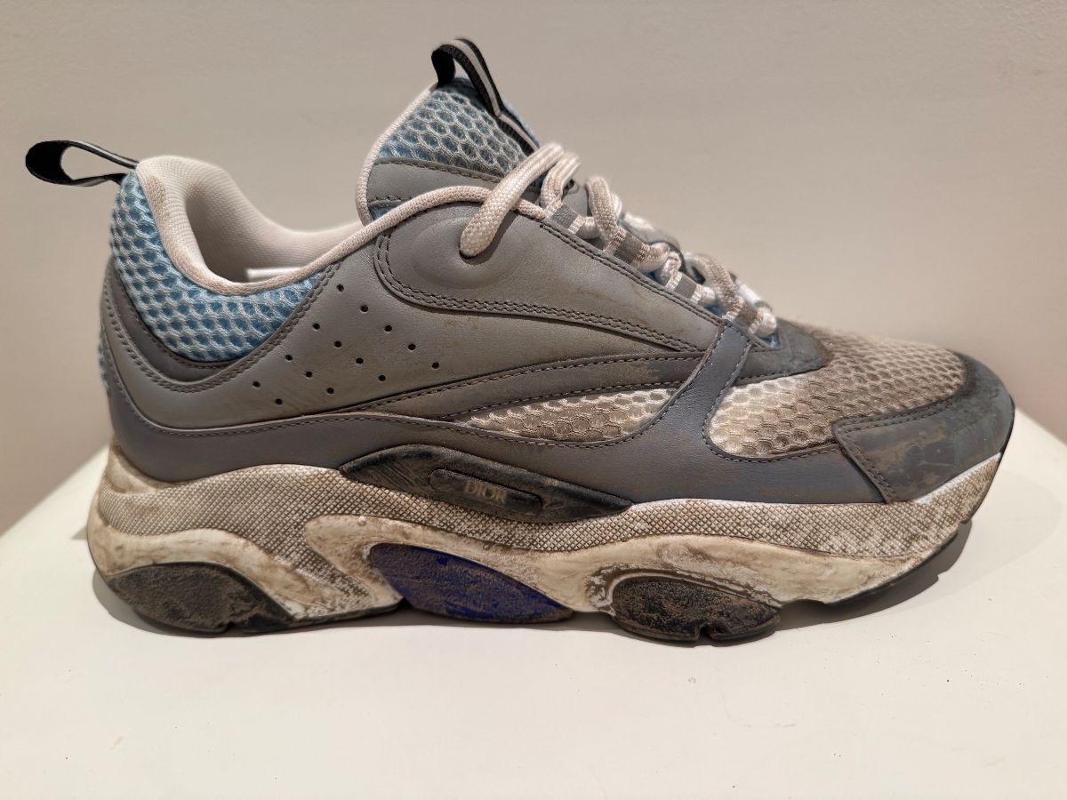 Avant : Entretien Sneakers / Baskets Dior – par Maison Sneakers à Levallois Perret