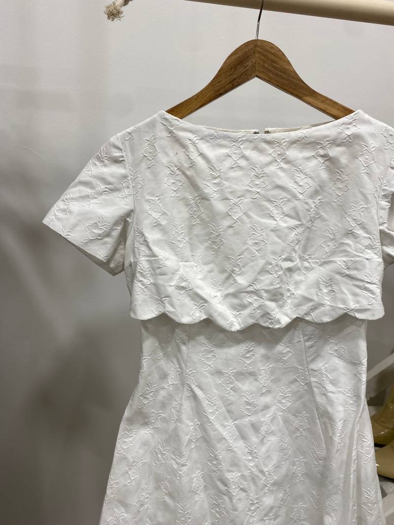 Avant : Upcycling Robe de mariée – par Recosmic Studio à Bordeaux